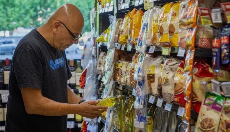 La inflación volvió a acelerarse en enero y los alimentos lideraron las subas