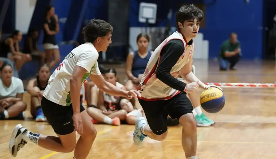 Se jugó al básquet hasta el amanecer en Rivadavia en la 11ª edición de “Hasta que cante el gallo”