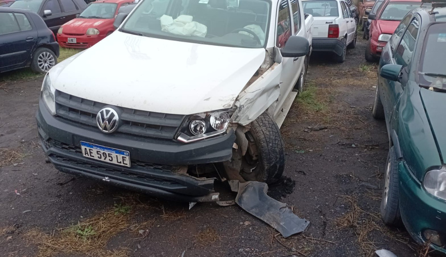 Choque entre dos camionetas en Quequén: hubo daños materiales pero no heridos