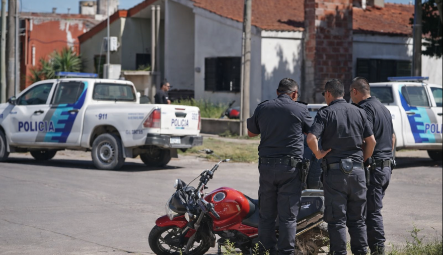 Balearon a un joven de 21 años en el barrio 9 de Julio y la Policía investiga el ataque