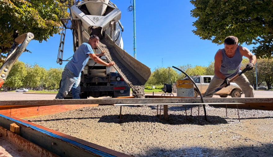 Avanza la instalación de un nuevo monumento a Malvinas en la plaza central