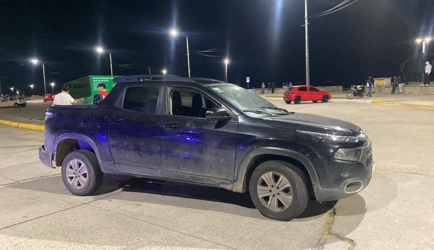 Choque en la Villa Balnearia: dos jóvenes heridos y una moto robada secuestrada