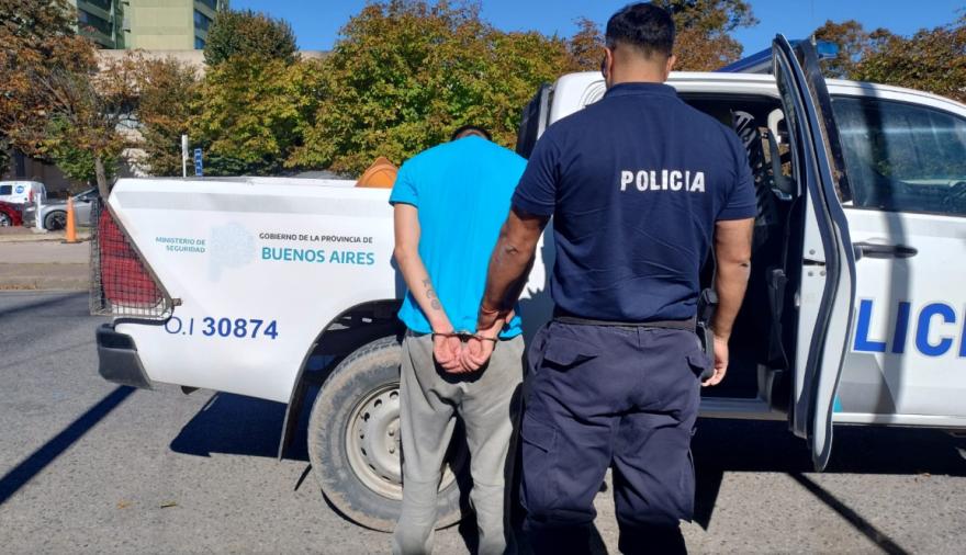 Violento episodio en Necochea: detuvieron a un hombre por agredir a su pareja