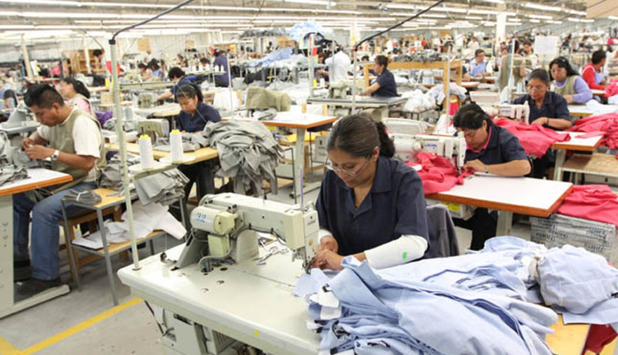 Industria textil en rojo: fábricas paralizadas, miles de empleos perdidos y presión por importaciones baratas