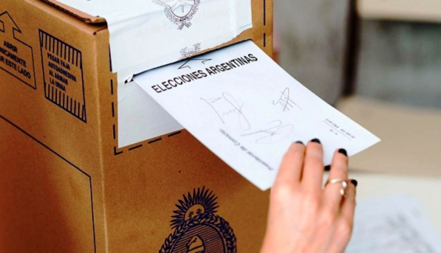 Milei impulsa eliminar las PASO y suma Ficha Limpia para negociar apoyos en el Congreso