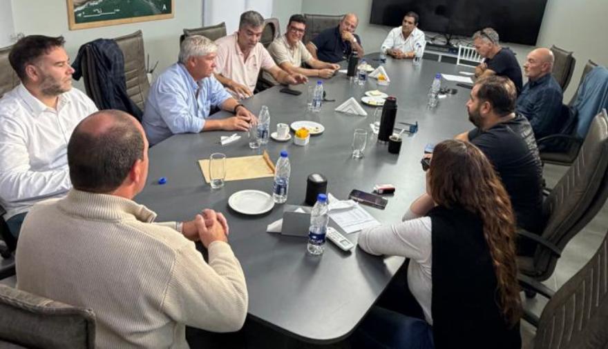 Se levantó el paro del transporte en Puerto Quequén tras un acuerdo entre las partes