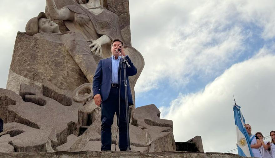 Arturo Rojas: “Nuestros héroes no son figuras de bronce, son vecinos nuestros y no nos alcanzará la vida para agradecerles”