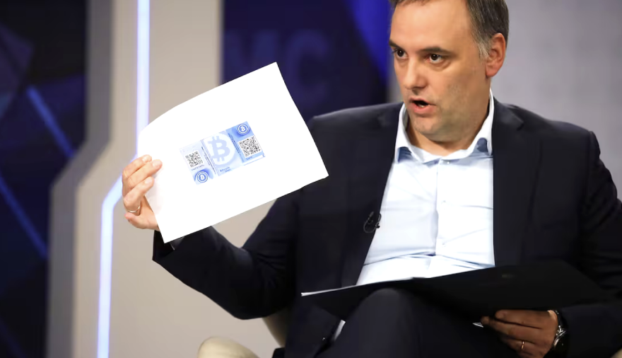 "Ahorramos en negro": las nuevas declaraciones de Adorni contradicen sus explicaciones anteriores y profundizan la polémica
