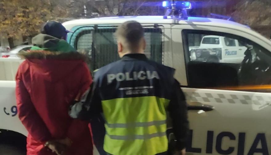 Entró a una vivienda en venta y fue aprehendido: además tenía un pedido de captura vigente