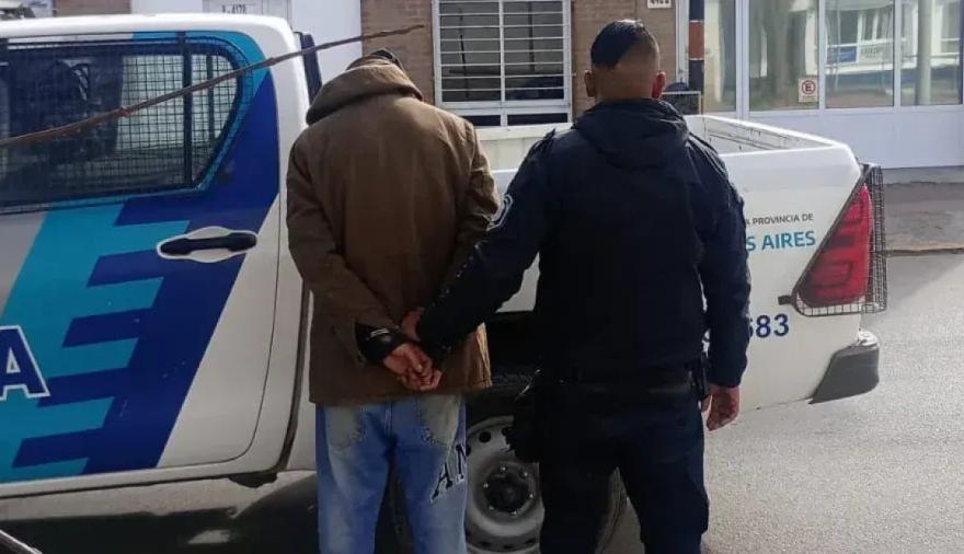 Dos hombres con pedido de captura fueron detenidos en distintos procedimientos policiales en Necochea y Quequén
