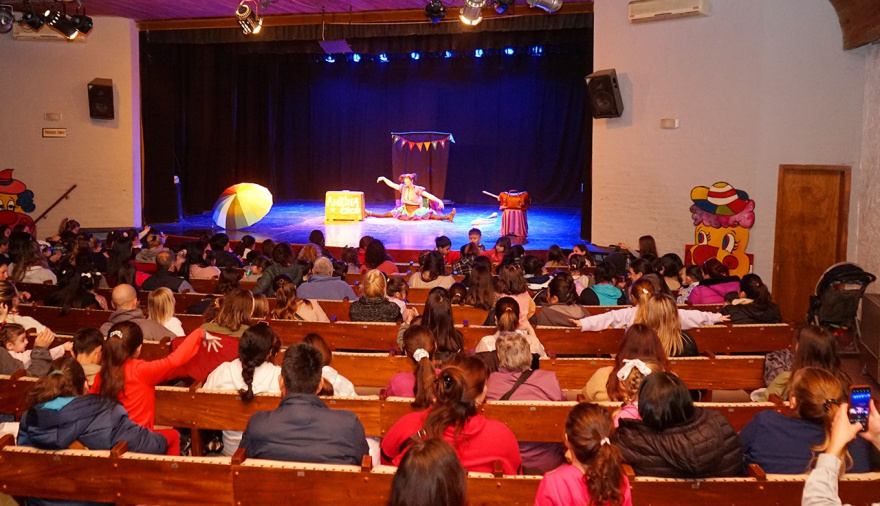 Conocé el cronograma de funciones gratuitas para disfrutar las vacaciones de invierno en el Teatro Municipal