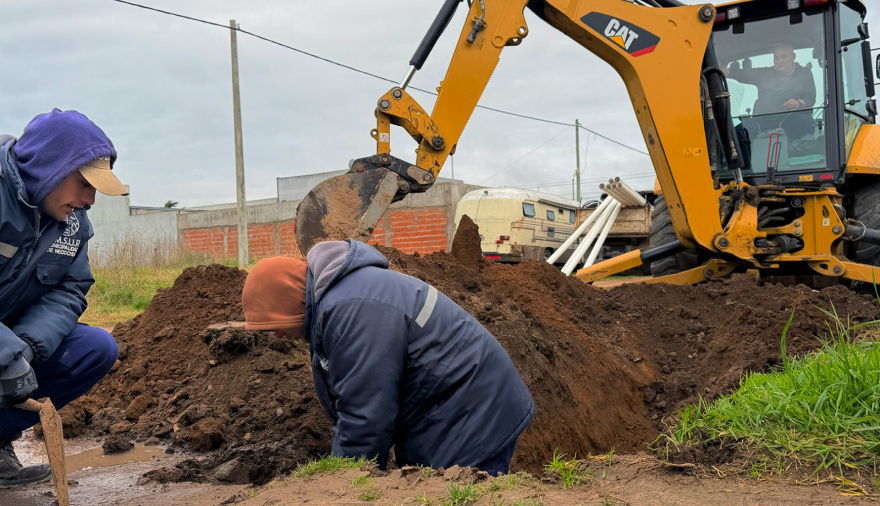 Obras Sanitarias resolvió más de 250 reclamos y avanzó con obras y mantenimiento en varios puntos del distrito