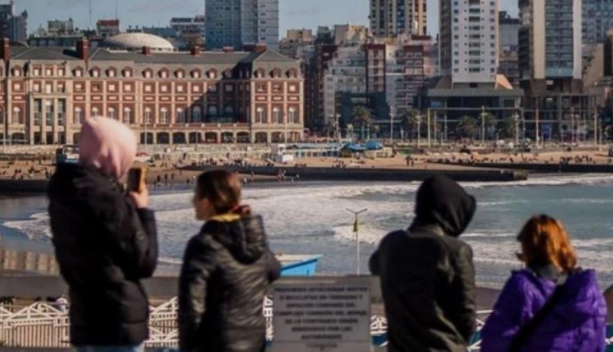 "Mar del Plata, la infeliz": fuertes críticas a la gestión libertaria del turismo por la falta de eventos y promoción