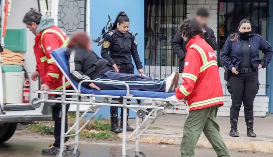 Tres accidentes dejaron vehículos dañados y una joven trasladada al hospital en Necochea