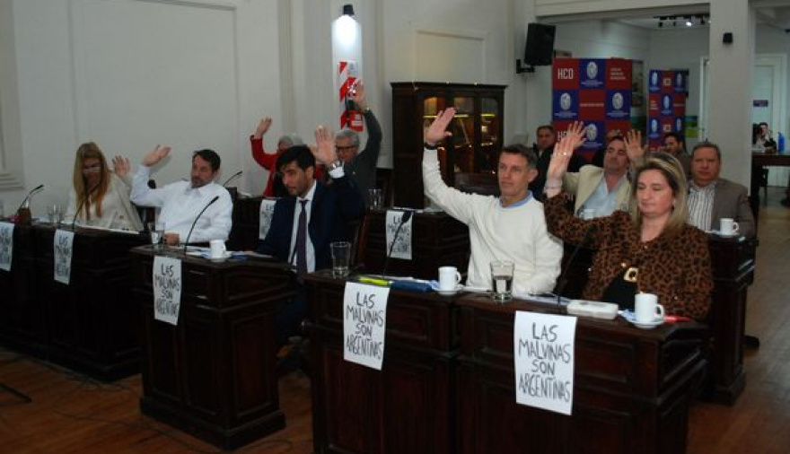El Concejo debatió Malvinas y aprobó medidas sobre residencias de personas mayores