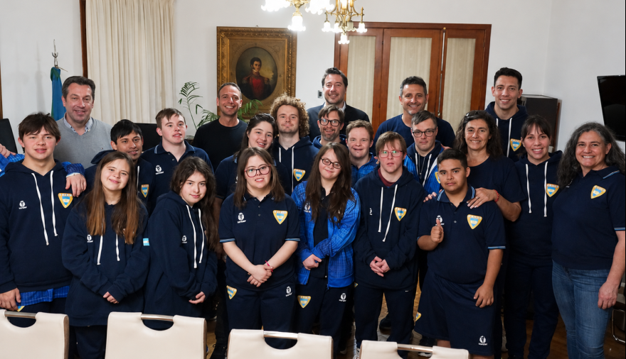 La Selección Argentina de natación para personas con síndrome de Down se prepara en Necochea