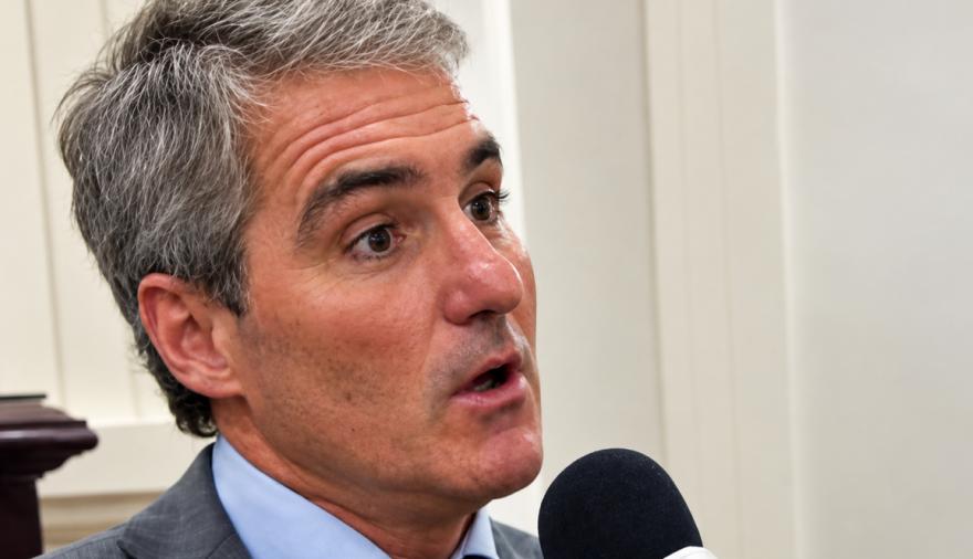 Insólito: Gonzalo Diez y una nueva etapa política, de la banca y el Comité Radical a las caricaturas en redes