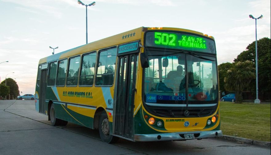 El Ejecutivo presentó el nuevo pliego para la licitación de colectivos: 20 años de concesión y un mínimo de 16 unidades