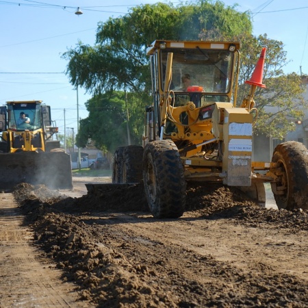 Fuerte presencia municipal en los barrios y zonas rurales: destacan el mantenimiento de calles y la respuesta a los vecinos