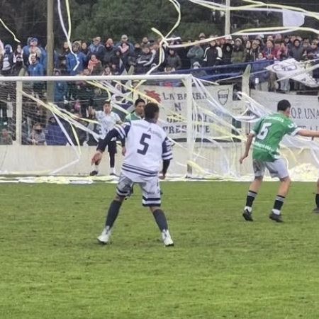 Liga Necochea de Fútbol: Jorge Newbery dio el golpe de la fecha y el clásico de Quequén terminó empatado