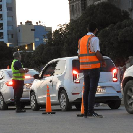 Tránsito en Necochea: Preocupación por las altas velocidades, falta de licencias y agresiones a inspectores