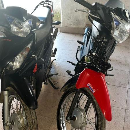 Dos aprehendidos y motos secuestradas durante un operativo policial en Quequén