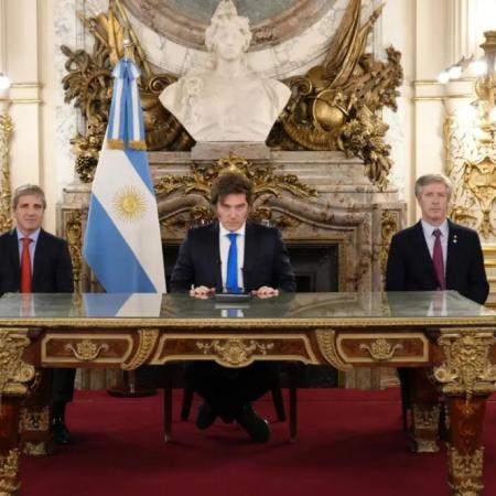 En cadena nacional, Javier Milei defendió los vetos y acusó al Congreso de atentar contra el programa económico