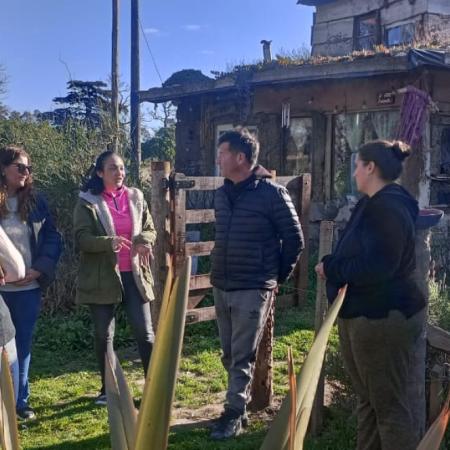 Graciana Maizzani y el equipo de la UCR en SOMOS continúan recorriendo los distintos barrios de Necochea
