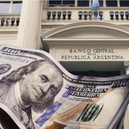 En otra jornada negra, el Banco Central vendió USD 678 millones en el mercado para frenar la suba del dólar