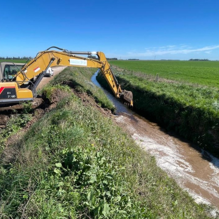La Municipalidad mantiene en funcionamiento más de 400 kilómetros de canales en todo el distrito