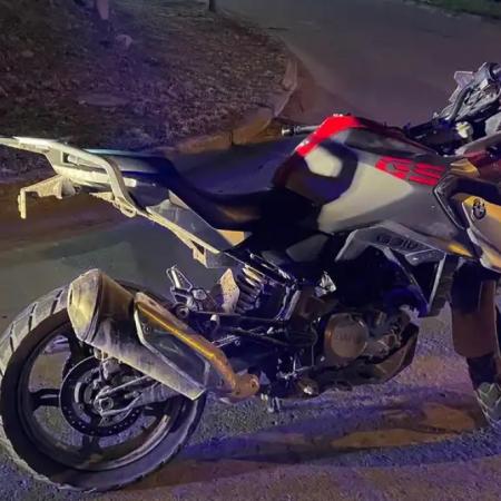 Intentó escapar de un control y fue aprehendido con una moto adulterada en Necochea