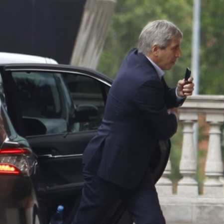 Tras caerse el préstamo de USD 20 mil millones, Caputo busca un salvataje urgente por USD 5.000 millones