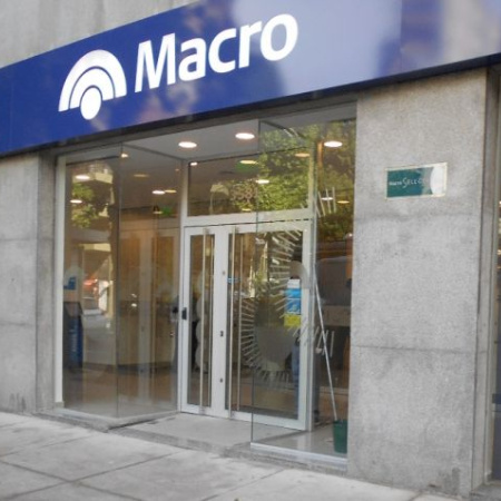 Los bancos de Necochea adelantan su horario por la llegada del verano: atenderán de 8 a 13