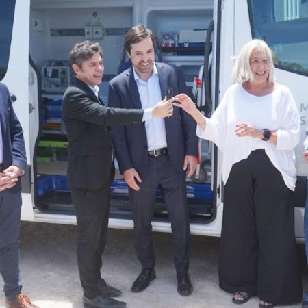Provincia entregó una ambulancia de última generación para el sistema de salud necochense