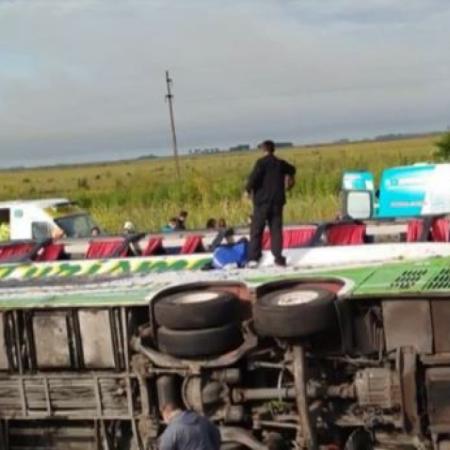 Tragedia en Ruta 2: dos muertos y decenas de heridos tras el vuelco de un micro cerca de General Pirán