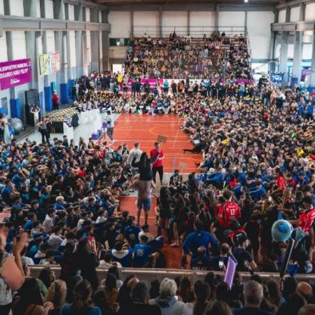 Ante un Polideportivo repleto finalizó el 12º Open Neco de Vóley