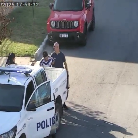 Una nueva intervención del COM permitió detener a dos sujetos tras ilícitos en la zona de la playa