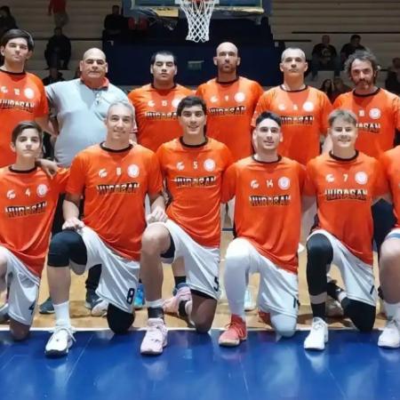 Básquet: Huracán sacó ventaja en la final del Torneo Clausura y quedó a un paso del título