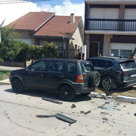 Sufrió un ACV al volante, provocó un choque en cadena y permanece internado