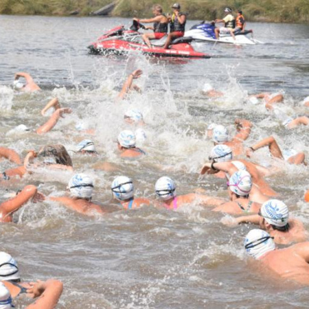 Deporte, memoria y solidaridad: el Río Quequén vuelve a ser escenario de la carrera Alfredo Marcenac