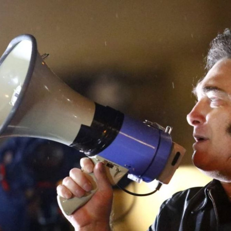 Milei prometió cumplir “todas las promesas antes de mitad de año” durante su visita a Mar del Plata