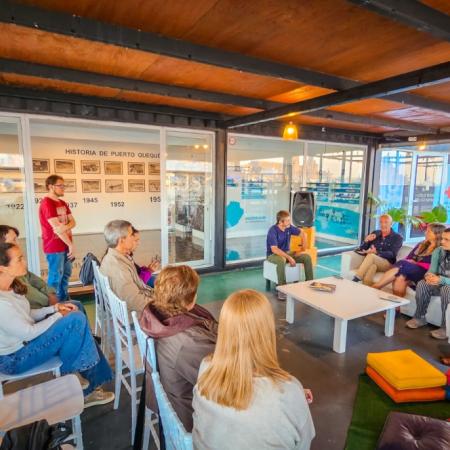 La Biblioteca de bolsillo sobre ruedas llegó a Puerto Quequén