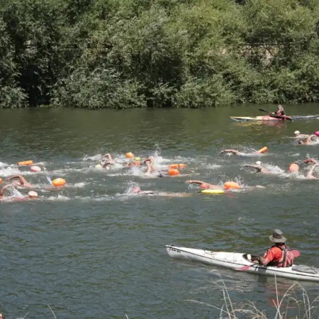 Sol Del Valle y Ramiro Villa ganaron la última fecha del calendario de aguas abiertas