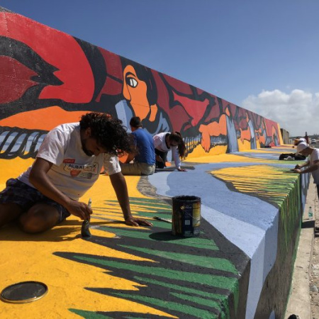 Puerto Quequén presentará la restauración del mural “Reflejos” y anunciará nuevas obras por su aniversario