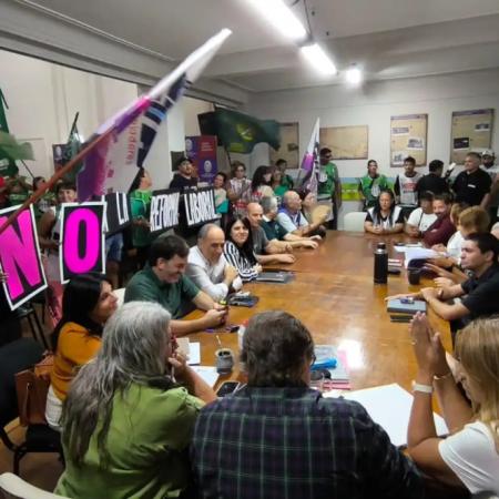 Gremios se manifestaron en el Concejo en contra de la reforma laboral
