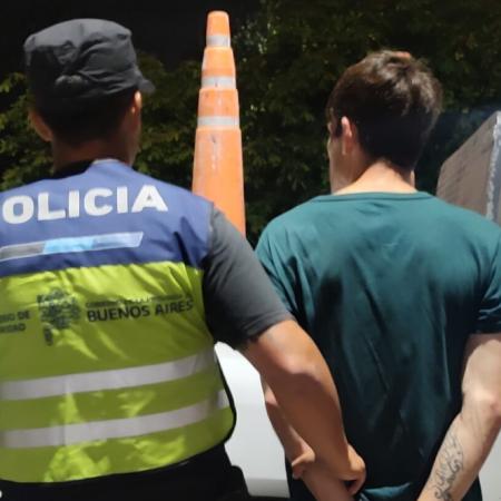 Detuvieron a un hombre tras intentar robar una camioneta cerca del centro