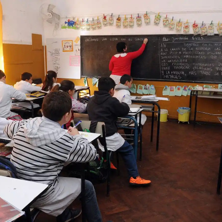 Paritarias en Provincia: docentes aceptaron suba del 7,5% y también habrá aumento para la Policía