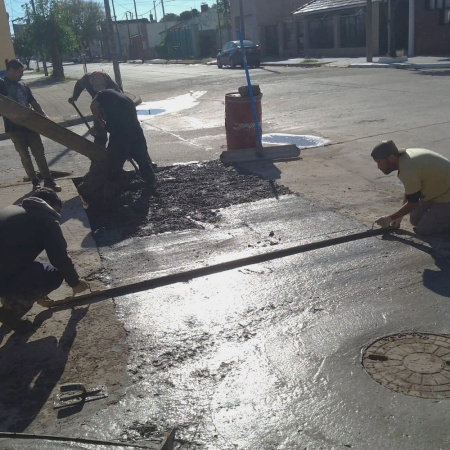 Se realizan importantes tabajos con tareas de hormigón en el núcleo urbano