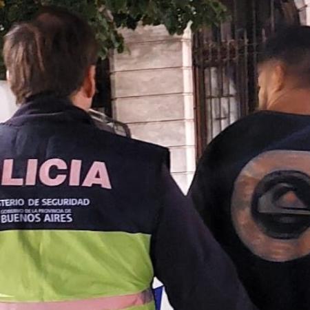 Machito violento detenido: golpeó a su pareja, rompió un vidrio y la dejó herida