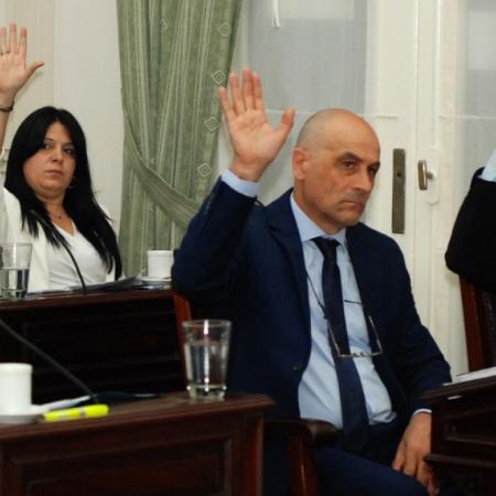 “Que nos diga Cerezuela dónde está Reim, que nos diga Caballero y Valiente dónde está Vieytez”